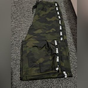 PINK camo joggers/sweatpants (like new)